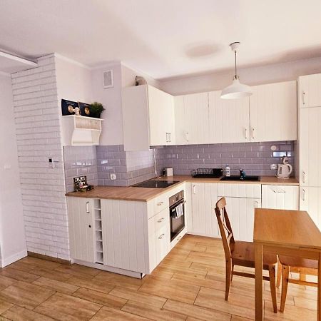 Apartament Mlynarska 皮拉 外观 照片